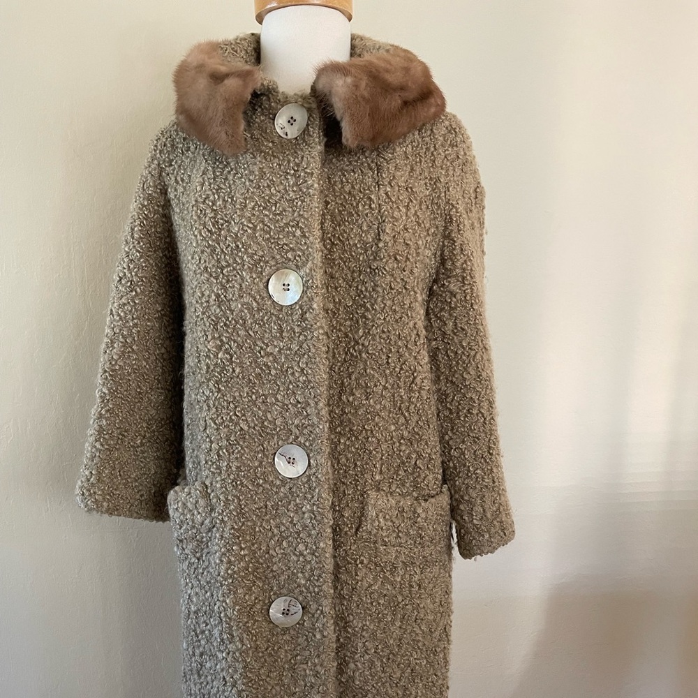 Vintage Granny Chic Coat Joseph Magnin Lite Camel Coffee Color With Fur Collar